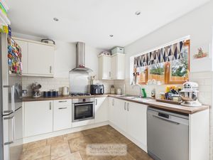 Photo 8- click for photo gallery